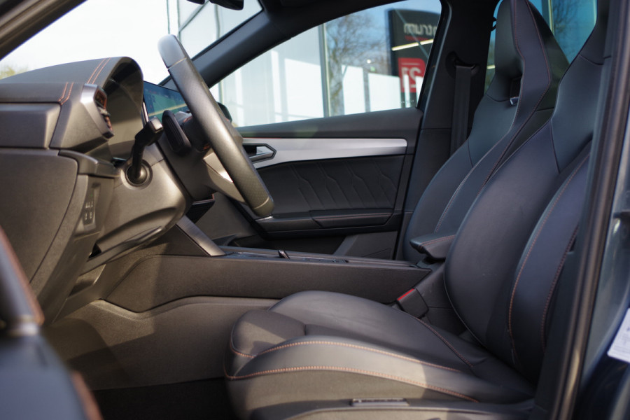 CUPRA Formentor 1.4 e-Hybrid 245 PK VZ Performance PHEV, Trekhaak, Panoramadak, Adap. Cruise Control, Matrix-LED