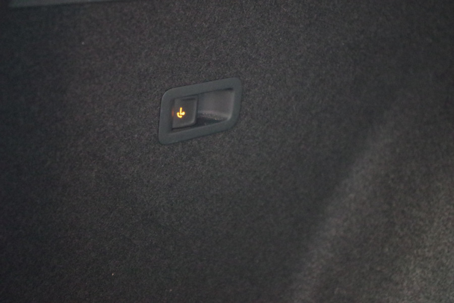 CUPRA Formentor 1.4 e-Hybrid 245 PK VZ Performance PHEV, Trekhaak, Panoramadak, Adap. Cruise Control, Matrix-LED