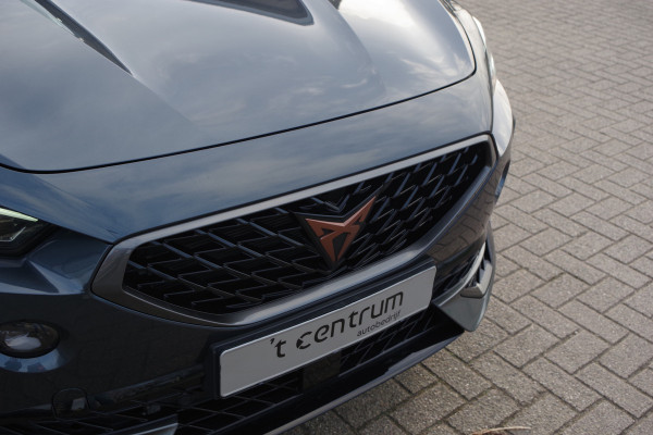 CUPRA Formentor 1.4 e-Hybrid 245 PK VZ Performance PHEV, Trekhaak, Panoramadak, Adap. Cruise Control, Matrix-LED