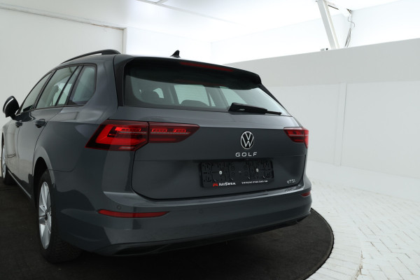 Volkswagen Golf Variant 1.0 eTSI Life Automaat, Navigatie, Digital Dash