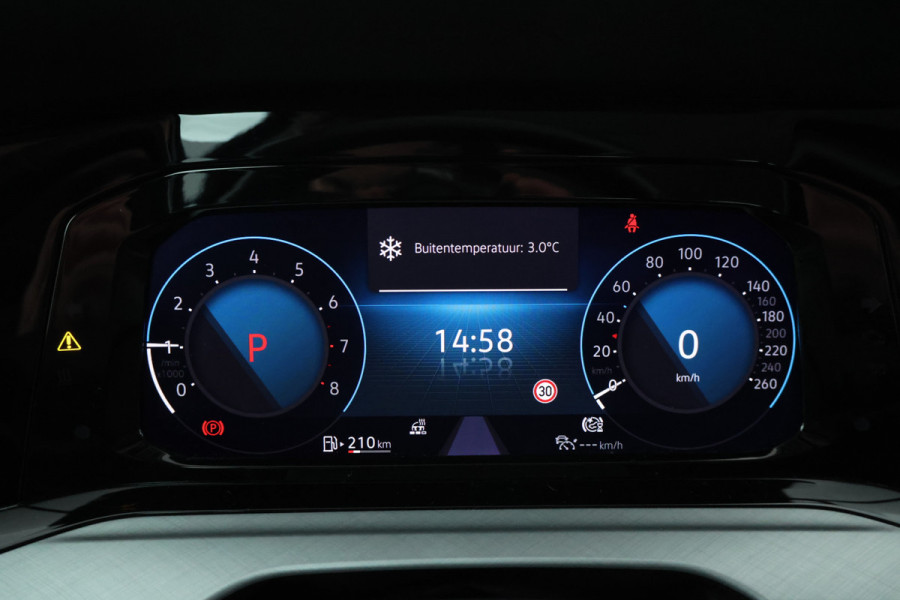 Volkswagen Golf Variant 1.0 eTSI Life Automaat, Navigatie, Digital Dash
