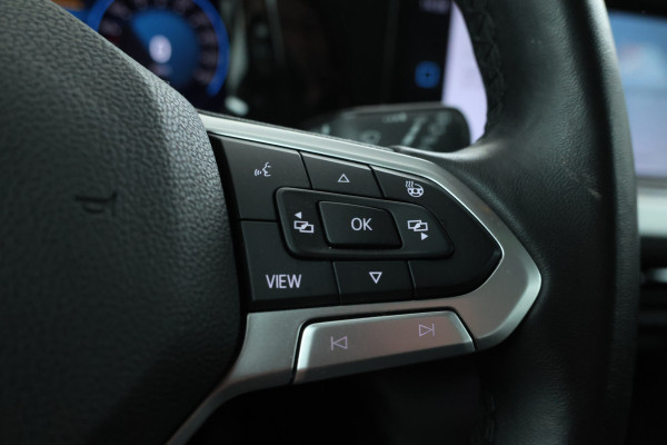 Volkswagen Golf Variant 1.0 eTSI Life Automaat, Navigatie, Digital Dash