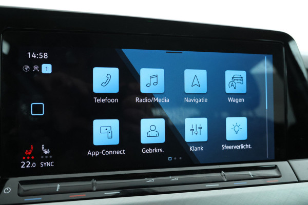 Volkswagen Golf Variant 1.0 eTSI Life Automaat, Navigatie, Digital Dash