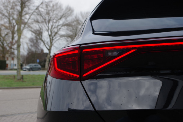 CUPRA Formentor 1.4 e-Hybrid 204 PK Adrenaline PHEV, Adap. Cruise Control, Camera, LED, Winterpakket