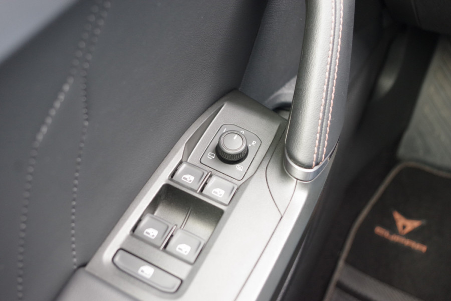 CUPRA Formentor 1.4 e-Hybrid 204 PK Adrenaline PHEV, Adap. Cruise Control, Camera, LED, Winterpakket