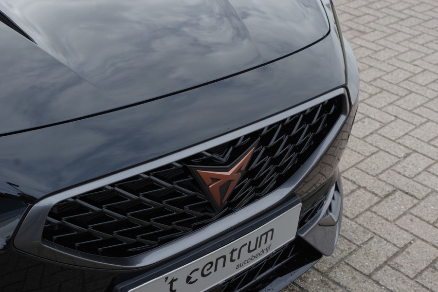 CUPRA Formentor 1.4 e-Hybrid 204 PK Adrenaline PHEV, Adap. Cruise Control, Camera, LED, Winterpakket