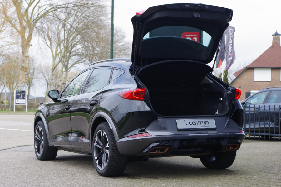 CUPRA Formentor 1.4 e-Hybrid 204 PK Adrenaline PHEV, Adap. Cruise Control, Camera, LED, Winterpakket