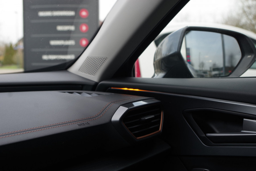 CUPRA Formentor 1.4 e-Hybrid 204 PK Adrenaline PHEV, Adap. Cruise Control, Camera, LED, Winterpakket