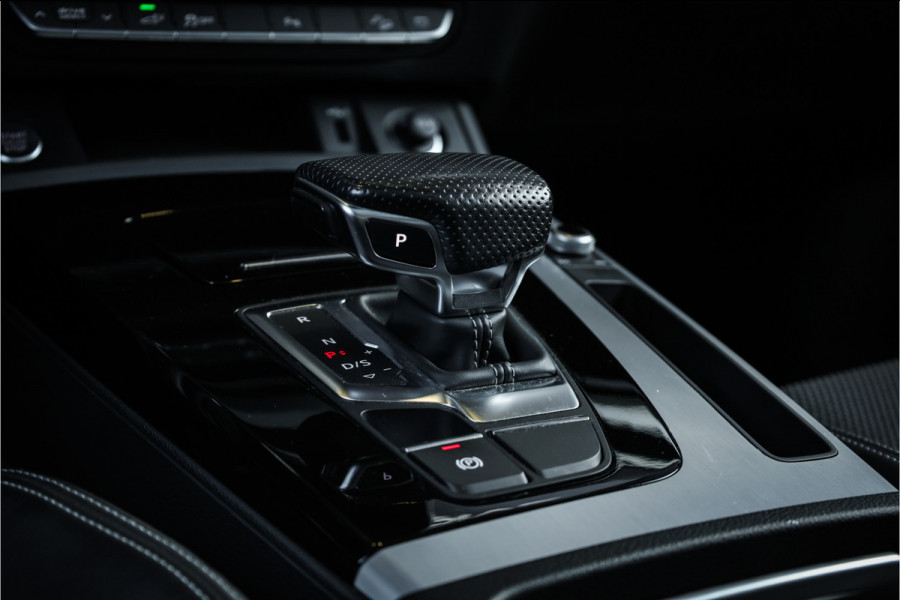Audi Q5 50 TFSI e S edition - Panorama | Elek. Trekhaak | Stoelverwarming | Camera