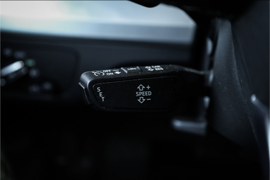 Audi Q5 50 TFSI e S edition - Panorama | Elek. Trekhaak | Stoelverwarming | Camera