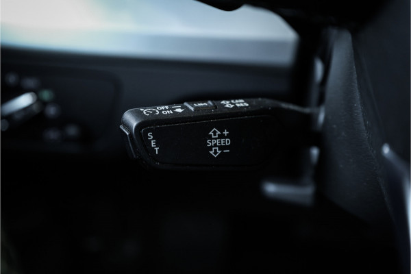 Audi Q5 50 TFSI e S edition - Panorama | Elek. Trekhaak | Stoelverwarming | Camera