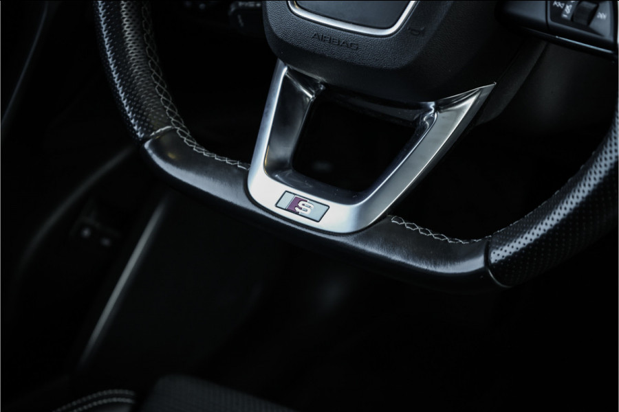 Audi Q5 50 TFSI e S edition - Panorama | Elek. Trekhaak | Stoelverwarming | Camera