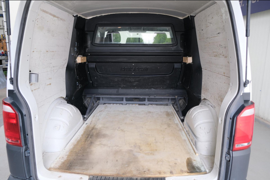 Volkswagen Transporter 2.0 TDI L1H1 DC - Airco, Cruise, Trekhaak.