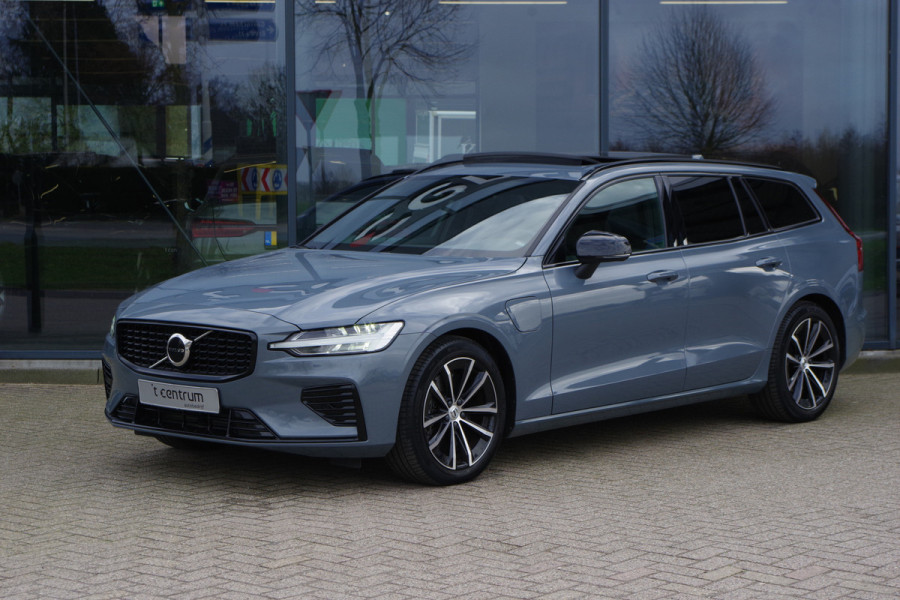 Volvo V60 2.0 T6 Plug-in Hybrid AWD 350 PK Ultimate Dark Long Range, Panoramadak, Trekhaak, H/K Sound, Adap. Cruise Control