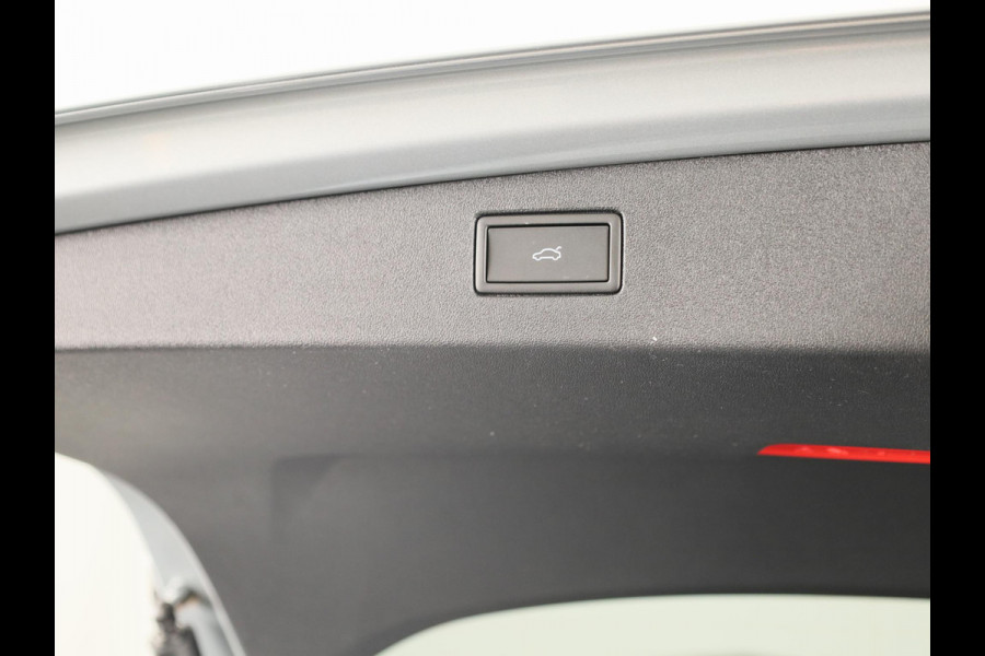 Volkswagen Tiguan R-Line Edition 1.5 eHybrid 150 kW / 204 PK SUV 6 v