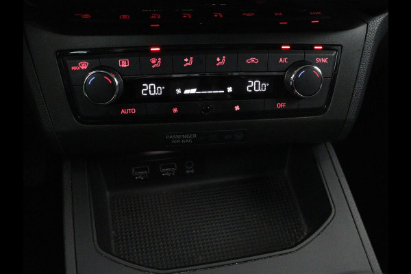 Seat Ibiza 1.5 TSI FR EVO Intens | Panoramadak | Adaptive cruise | Camera | Carplay | Full LED | 18'' | Climate control | Navigatie