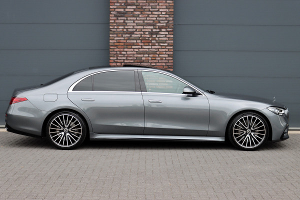 Mercedes-Benz S-Klasse 500 4MATIC Lang AMG Line Aut9 | Airmatic | Achterasbesturing | Distronic+ | Massage | Stoelventilatie | Burmester | Memory | Digital Light | HUD | Soft-Close |