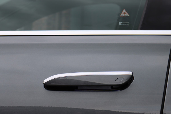 Mercedes-Benz S-Klasse 500 4MATIC Lang AMG Line Aut9 | Airmatic | Achterasbesturing | Distronic+ | Massage | Stoelventilatie | Burmester | Memory | Digital Light | HUD | Soft-Close |