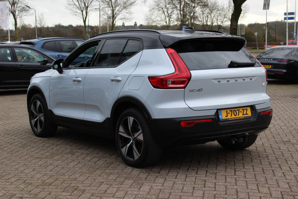 Volvo XC40 Recharge P8 AWD R-Design / SoH 92,4% / Trekhaak / Keyless / 19'' / Half leder / Stuur+Stoelverwarming / DAB / Dodehoek / ACC