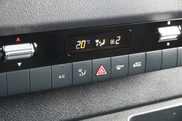 Mercedes-Benz Sprinter 319 3.0 CDI V6 | Aut. | Glaswagen / Glasresteel | 3.5t trekgewicht | Clima..
