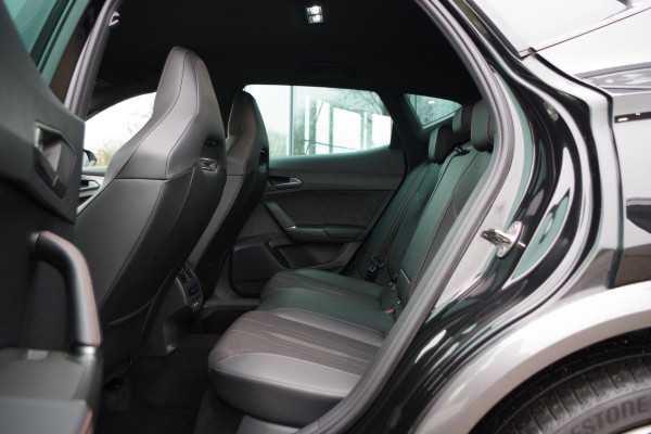 CUPRA Formentor 1.4 e-Hybrid 204 PK Adrenaline PHEV, LED, Kuipstoelen, Memory, Adap. Cruise Control, Camera