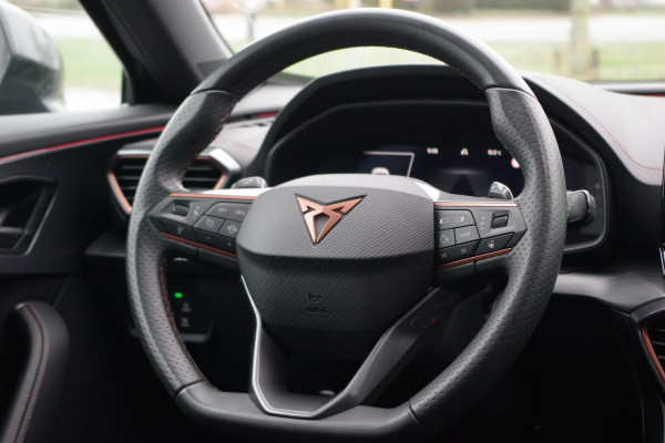 CUPRA Formentor 1.4 e-Hybrid 204 PK Adrenaline PHEV, LED, Kuipstoelen, Memory, Adap. Cruise Control, Camera