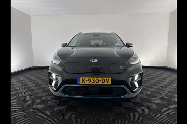 Kia e-Niro ExecutiveLine 64 kWh [ 3-Fase ] {SOH-100%} (INCL-BTW) Aut.*LEATHER | FULL-LED | NAVI-FULLMAP | ADAPTIVE-CRUISE | CAMERA | MEMORY-PACK | LANE-ASSIST | KEYLESS | DIGI-COCKPIT | PRIVACYGLASS | SHIFTPADDLES | 17"ALU*