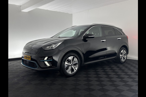 Kia e-Niro ExecutiveLine 64 kWh [ 3-Fase ] {SOH-100%} (INCL-BTW) Aut.*LEATHER | FULL-LED | NAVI-FULLMAP | ADAPTIVE-CRUISE | CAMERA | MEMORY-PACK | LANE-ASSIST | KEYLESS | DIGI-COCKPIT | PRIVACYGLASS | SHIFTPADDLES | 17"ALU*