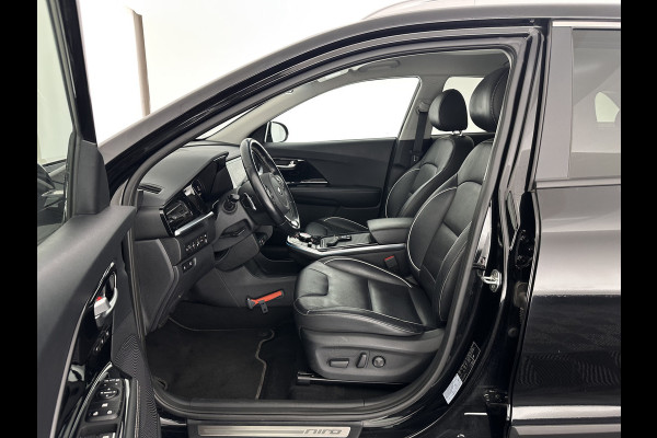Kia e-Niro ExecutiveLine 64 kWh [ 3-Fase ] {SOH-100%} (INCL-BTW) Aut.*LEATHER | FULL-LED | NAVI-FULLMAP | ADAPTIVE-CRUISE | CAMERA | MEMORY-PACK | LANE-ASSIST | KEYLESS | DIGI-COCKPIT | PRIVACYGLASS | SHIFTPADDLES | 17"ALU*