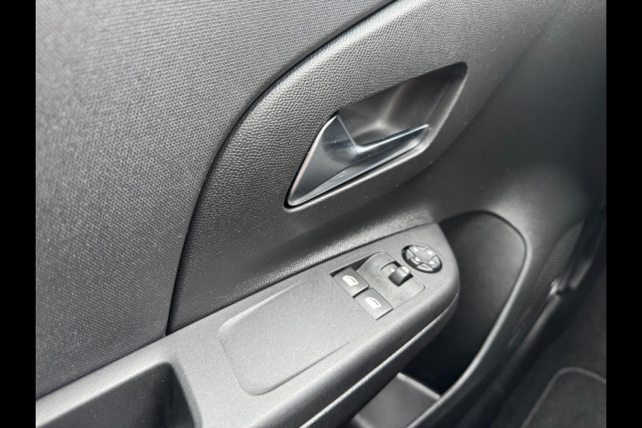 Opel Corsa 1.2 Edition Lane assist Airco Bluetooth 2021