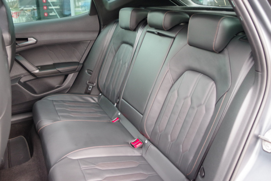 CUPRA Formentor 1.4 e-Hybrid VZ 245 PK Copper Edition, Panoramadak BREMBO Remmen, Leder, Stuur-Startknop, Memory