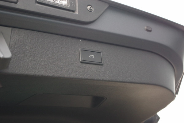 CUPRA Formentor 1.4 e-Hybrid VZ 245 PK Copper Edition, Panoramadak BREMBO Remmen, Leder, Stuur-Startknop, Memory