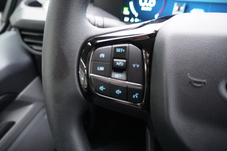 Ford Transit Custom 320L 2.0 TDCI 150PK L2H1 Trend Dubbelcabine Schuifdeur L/R Nr. V136 | Airco | Cruise | Navi | Camera | 17"LM velgen