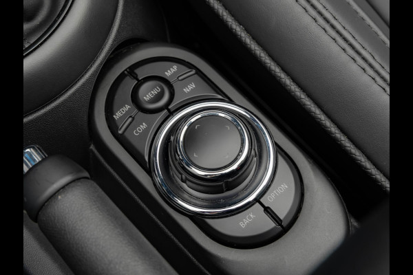 MINI Cabrio 2.0 John Cooper Works - Camera - Harman Kardon -Yours Leder - Head-Up - JCW