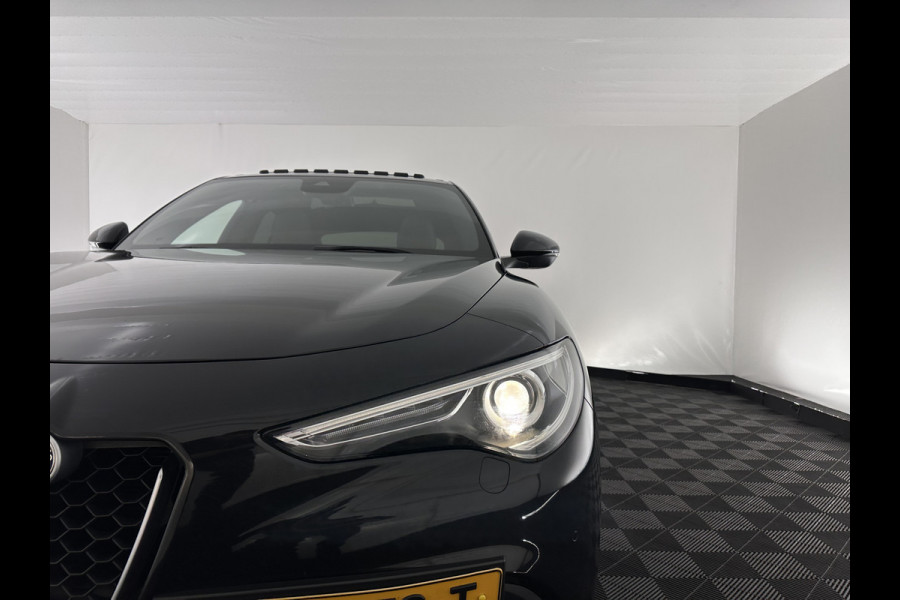 Alfa Romeo Stelvio 2.2d AWD Q4 Super Aut. *PANO | LEATHER | BI-XENON | MEMORY-PACK | HARMAN/KARDON | BLINDSPOT | CAMERA | DAB+ | NAVI-FULLMAP | HEATED-SPORTSEATS | ECC | ADAPTIVE-CRUISE | PDC | PRIVACYGLASS | TOWBAR | 19"ALU*