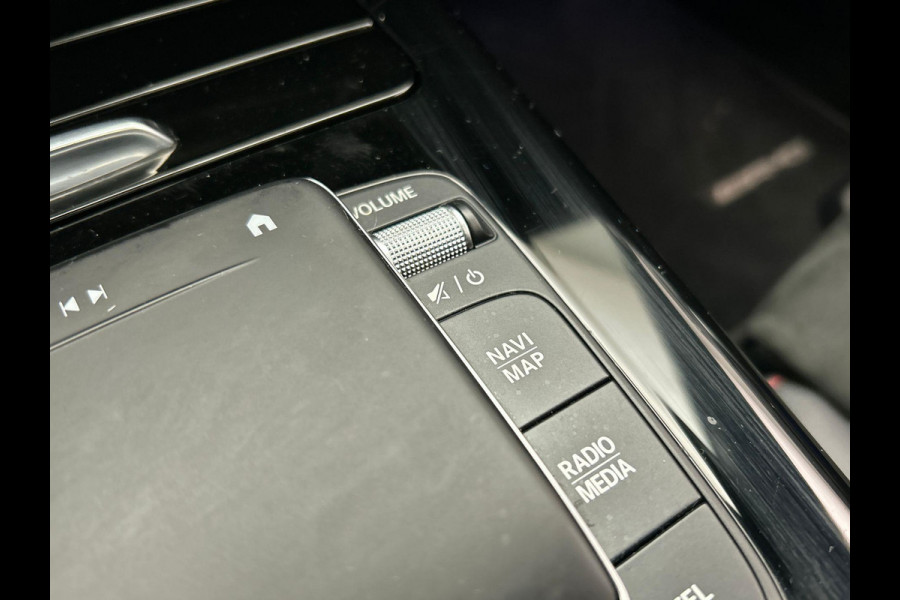 Mercedes-Benz CLA-Klasse Shooting Brake 180 Business Solution AMG | Origineel Nederlands | Panoramadak Memorie Stoelverwarming