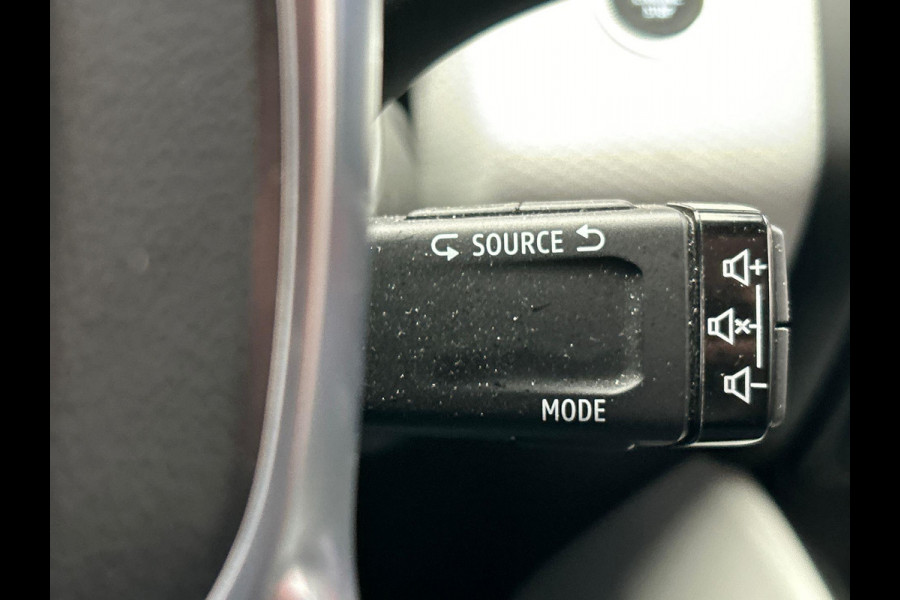 Renault Clio 1.6 E-Tech Hybrid 140 Intens | Origineel Nederlands | Lane Assist Carplay 360 Camera Cruise Climate Control