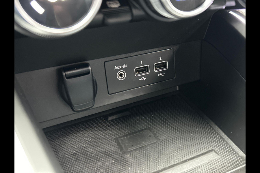 Renault Clio 1.6 E-Tech Hybrid 140 Intens | Origineel Nederlands | Lane Assist Carplay 360 Camera Cruise Climate Control