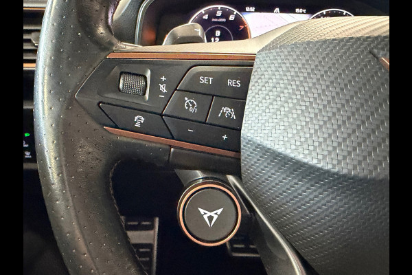 CUPRA Leon 2.0 Business 301 PK AUT. PANORAMADAK MEMORY VIRTUAL COCKPIT XENON APPLE CARPLAY CAMERA KEYLESS-GO CRUISE AIRCO