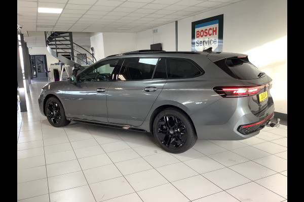 Volkswagen Passat Variant 1.5 eHybrid R-Line Edition 200 KW Panoramadak /trekhaak /IQ Light /220v aansluiting 2 elec stoelen met geheugen