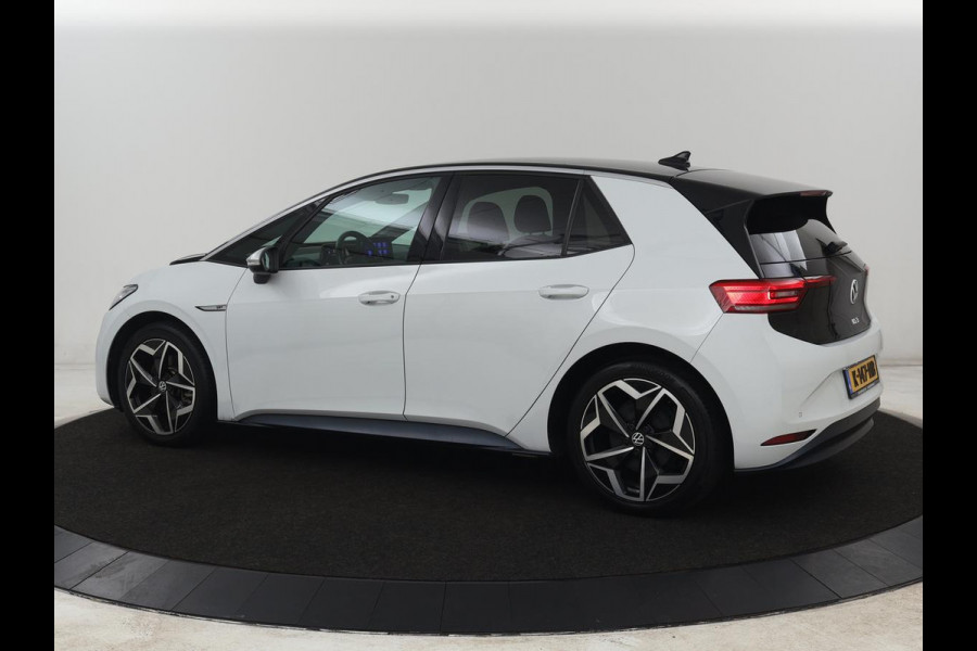 Volkswagen ID.3 First Plus 58 kWh | SOH 90% | Stoel & stuurverwarming | Camera | Adaptive cruise | Sfeerverlichting | Carplay | Navigatie | Keyless | Matrix LED
