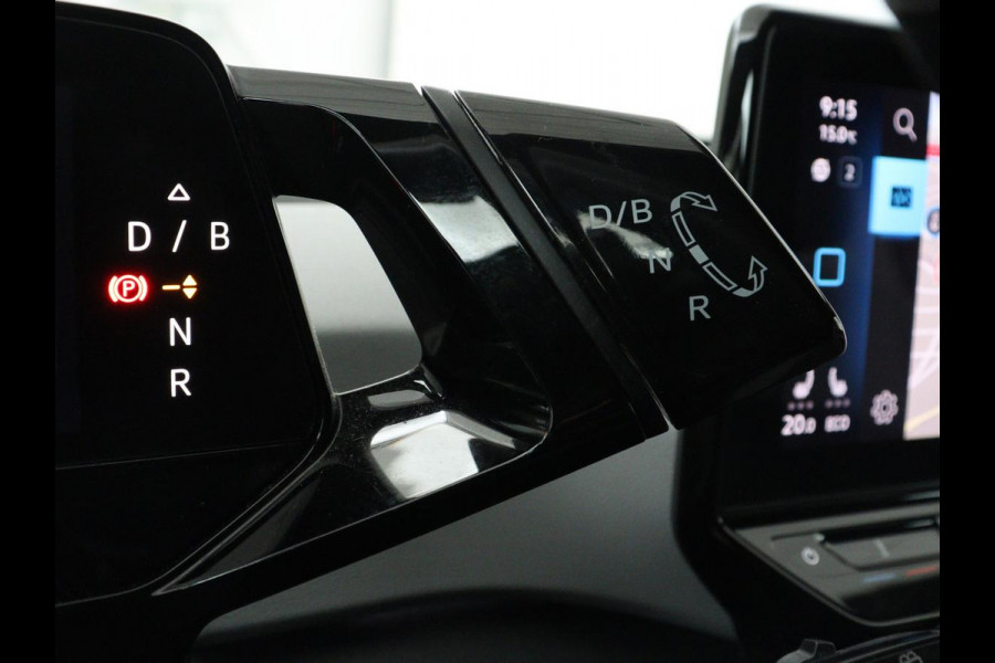 Volkswagen ID.3 First Plus 58 kWh | SOH 90% | Stoel & stuurverwarming | Camera | Adaptive cruise | Sfeerverlichting | Carplay | Navigatie | Keyless | Matrix LED