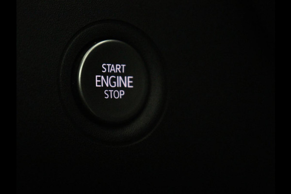 Volkswagen ID.3 First Plus 58 kWh | SOH 90% | Stoel & stuurverwarming | Camera | Adaptive cruise | Sfeerverlichting | Carplay | Navigatie | Keyless | Matrix LED