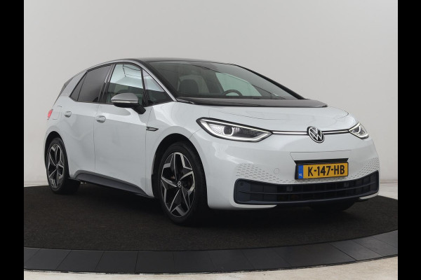 Volkswagen ID.3 First Plus 58 kWh | SOH 90% | Stoel & stuurverwarming | Camera | Adaptive cruise | Sfeerverlichting | Carplay | Navigatie | Keyless | Matrix LED