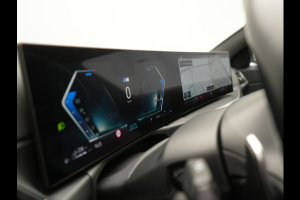 BMW 3 Serie Touring 320e M Sport FACELIFT MODEL Plug In Hybrid Dealer O.H PHEV | Panodak | Trekhaak af Fabriek | Adaptive Cruise |  Alcantara Sportstoelen Memory | Widescreen Navi | Keyless | Sfeerverlichting | Apple Carplay | 18"L.M |