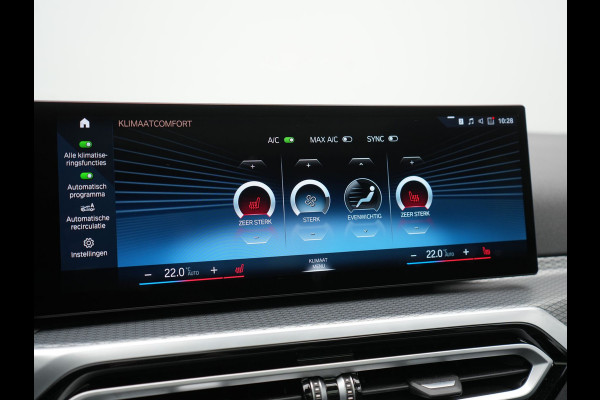 BMW 3 Serie Touring 320e M Sport FACELIFT MODEL Plug In Hybrid Dealer O.H PHEV | Panodak | Trekhaak af Fabriek | Adaptive Cruise |  Alcantara Sportstoelen Memory | Widescreen Navi | Keyless | Sfeerverlichting | Apple Carplay | 18"L.M |