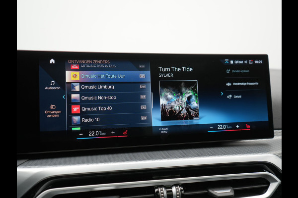 BMW 3 Serie Touring 320e M Sport FACELIFT MODEL Plug In Hybrid Dealer O.H PHEV | Panodak | Trekhaak af Fabriek | Adaptive Cruise |  Alcantara Sportstoelen Memory | Widescreen Navi | Keyless | Sfeerverlichting | Apple Carplay | 18"L.M |