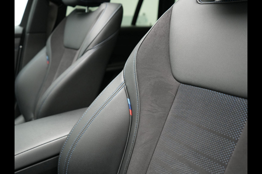 BMW 3 Serie Touring 320e M Sport FACELIFT MODEL Plug In Hybrid Dealer O.H PHEV | Panodak | Trekhaak af Fabriek | Adaptive Cruise |  Alcantara Sportstoelen Memory | Widescreen Navi | Keyless | Sfeerverlichting | Apple Carplay | 18"L.M |