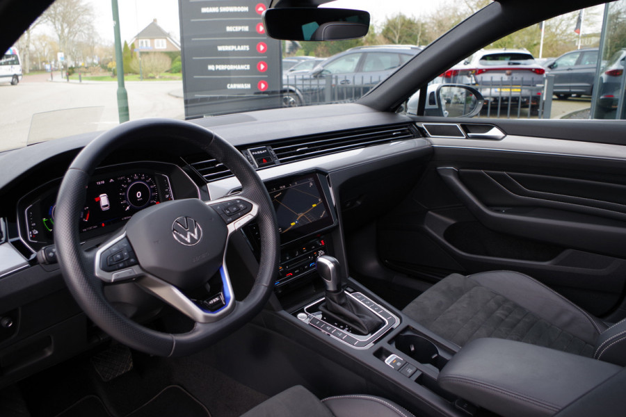 Volkswagen Passat Variant 1.4 TSI PHEV GTE 218 PK BNS, Panoramadak, Trekhaak, Memory, Head-Up, Matrix-LED, Camera