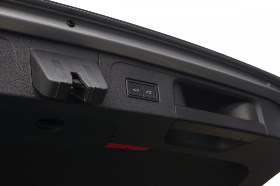 Volkswagen Passat Variant 1.4 TSI PHEV GTE 218 PK BNS, Panoramadak, Trekhaak, Memory, Head-Up, Matrix-LED, Camera